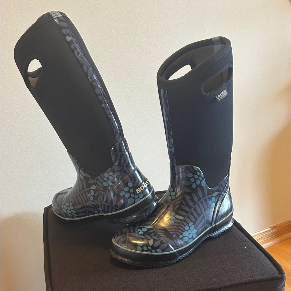 Bogs Black and Navy Floral Tall Neoprene Rain Boots